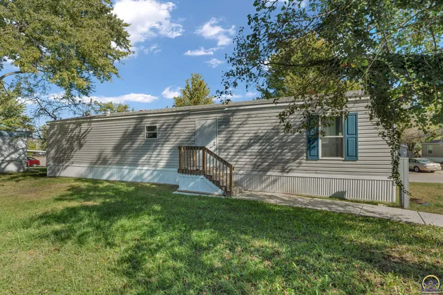 $40,000 | 149 Southeast Willow Way Street, Topeka, KS 66609