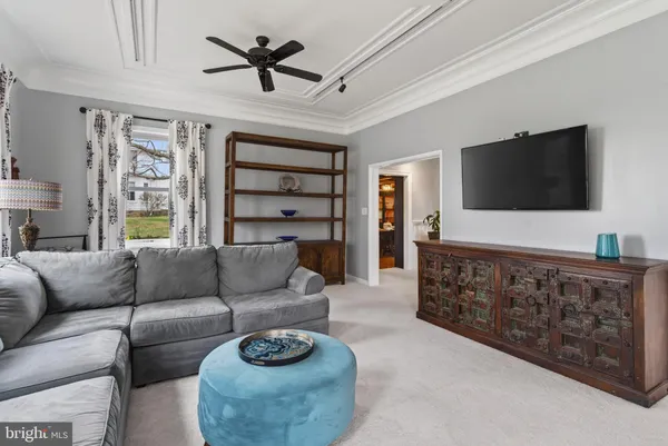 $950,000 | 720 Park Avenue, Herndon, VA 20170