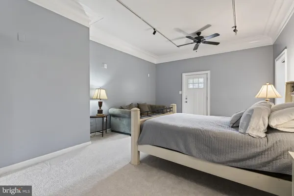 $950,000 | 720 Park Avenue, Herndon, VA 20170