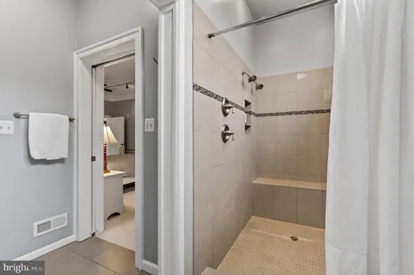 $950,000 | 720 Park Avenue, Herndon, VA 20170