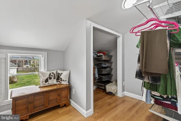 $950,000 | 720 Park Avenue, Herndon, VA 20170