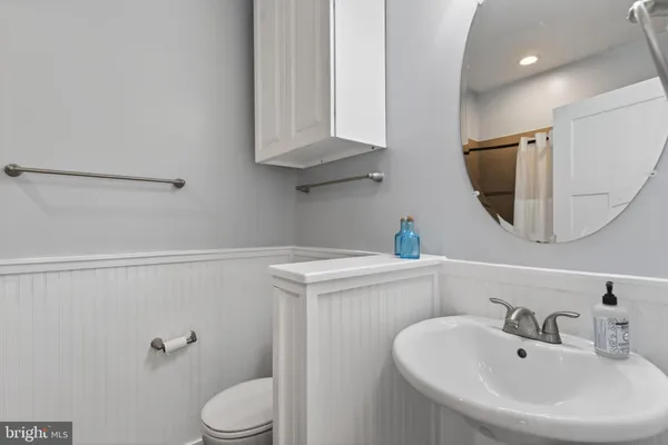 $950,000 | 720 Park Avenue, Herndon, VA 20170