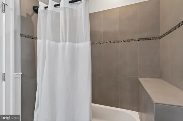 $950,000 | 720 Park Avenue, Herndon, VA 20170