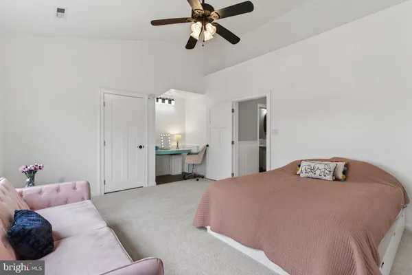 $950,000 | 720 Park Avenue, Herndon, VA 20170