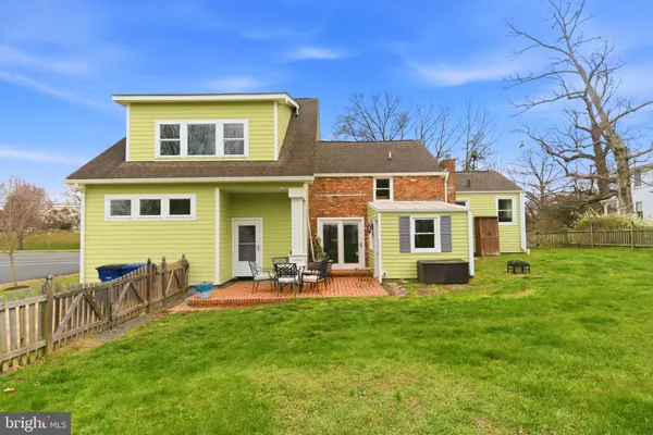 $950,000 | 720 Park Avenue, Herndon, VA 20170