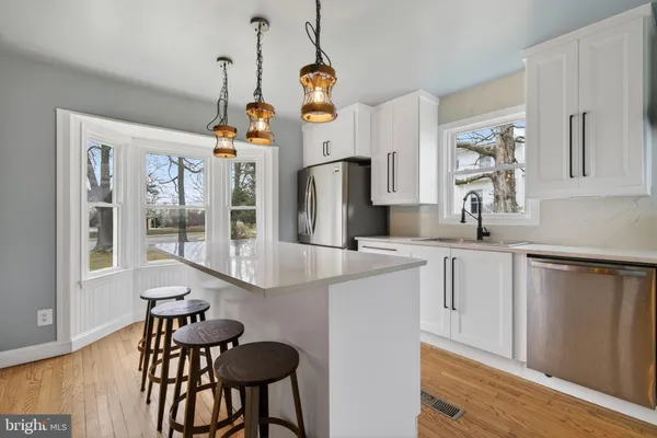 $950,000 | 720 Park Avenue, Herndon, VA 20170