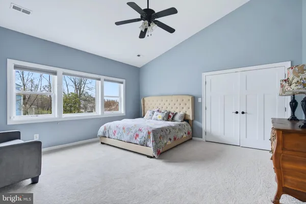 $950,000 | 720 Park Avenue, Herndon, VA 20170