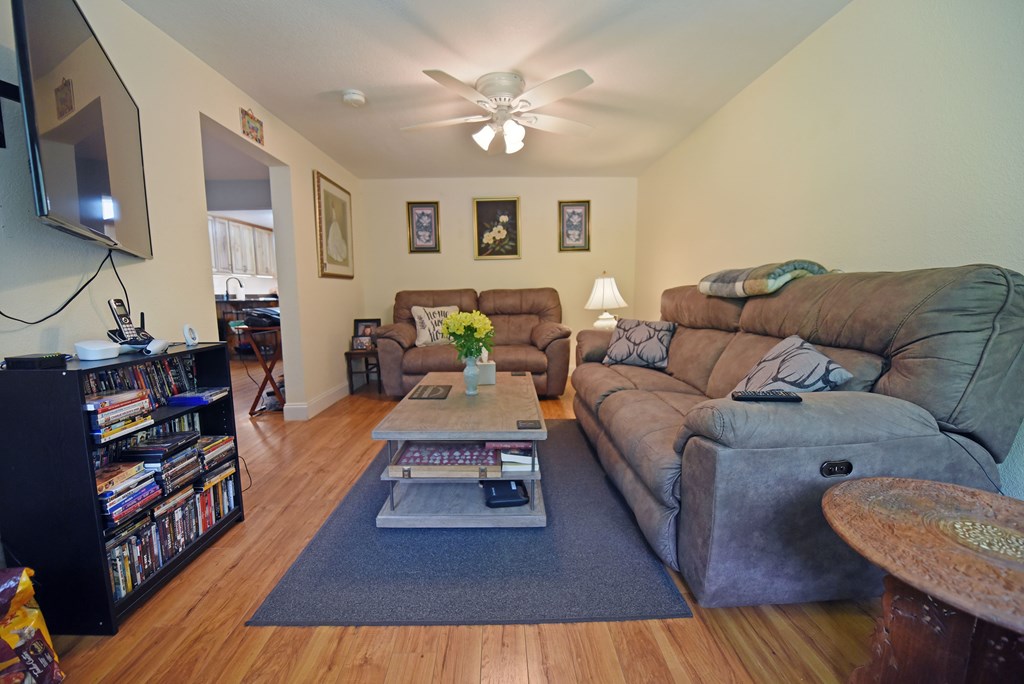 336 State Street Blue Ridge, GA 30513 - Photo 6 of 17 Gallery Image 6