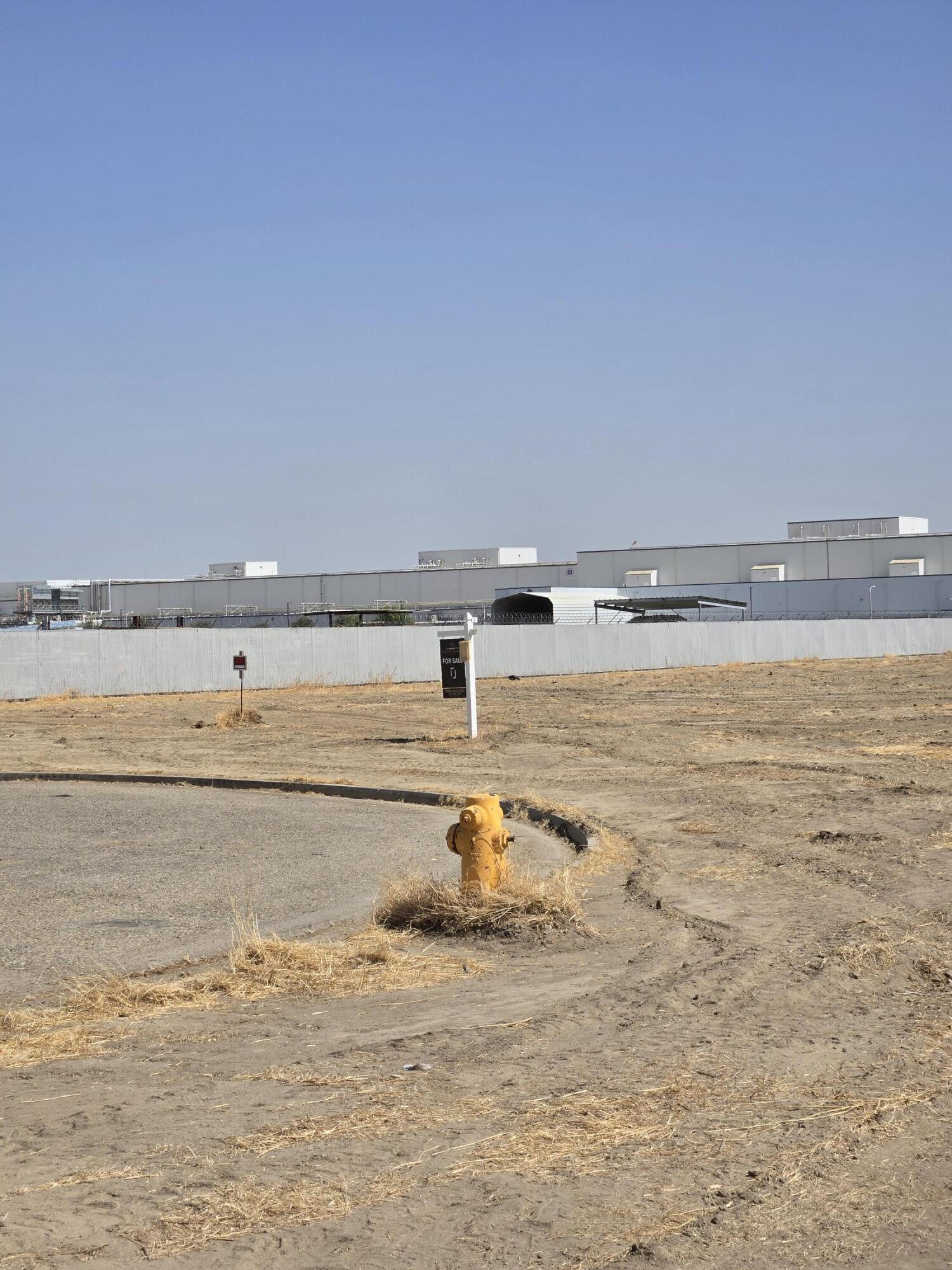 Q Place Tulare, CA 93274 - Photo 12 of 16