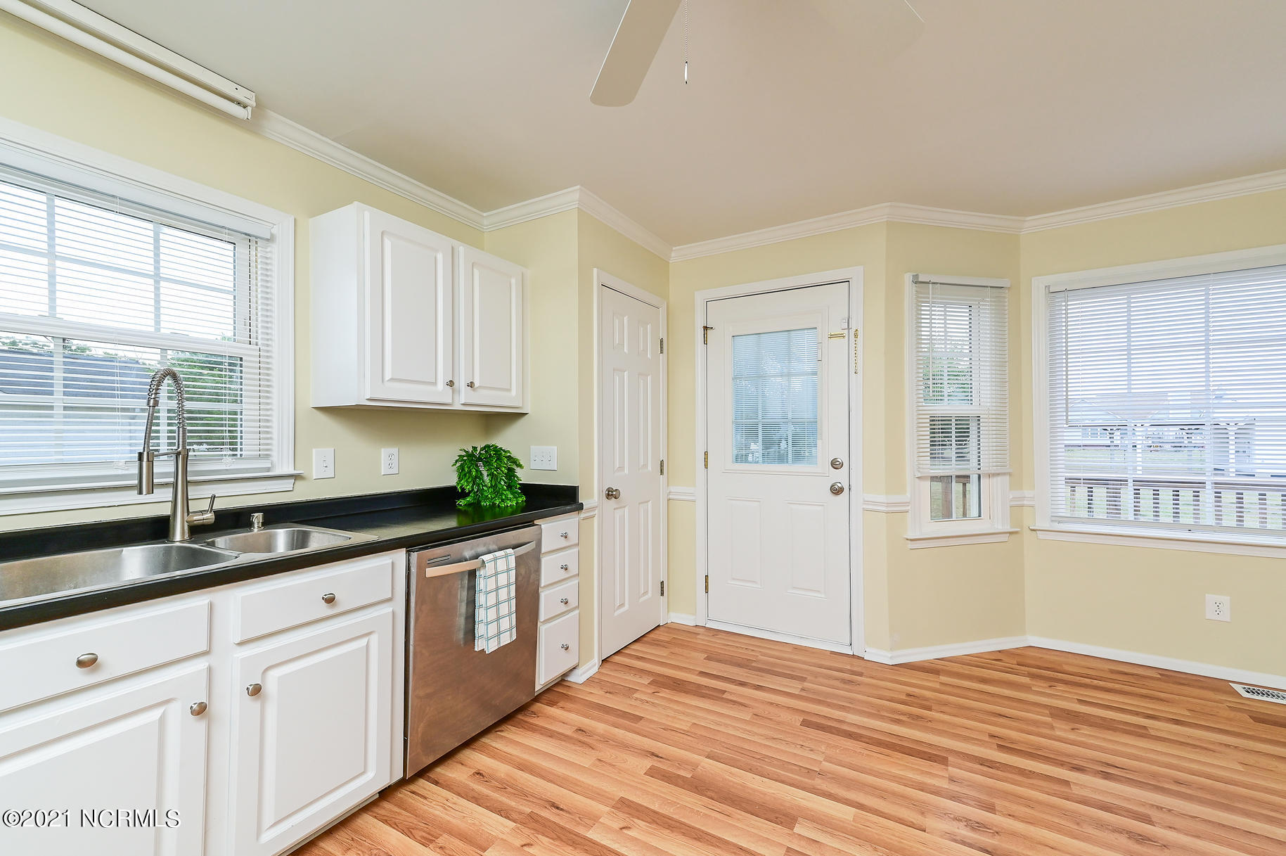 1380 Tucker Road Grimesland, NC 27837 - Photo 19 of 40 1380-Tucker-Road-00019