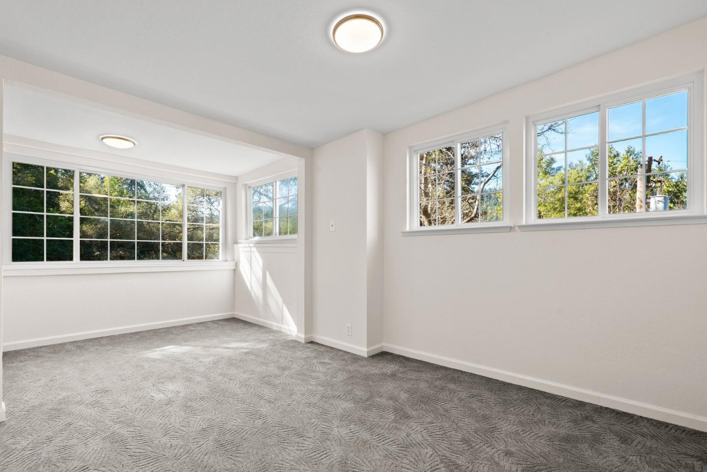 600 Cook Way Ben Lomond, CA 95005 - Photo 28 of 36 an empty room with windows