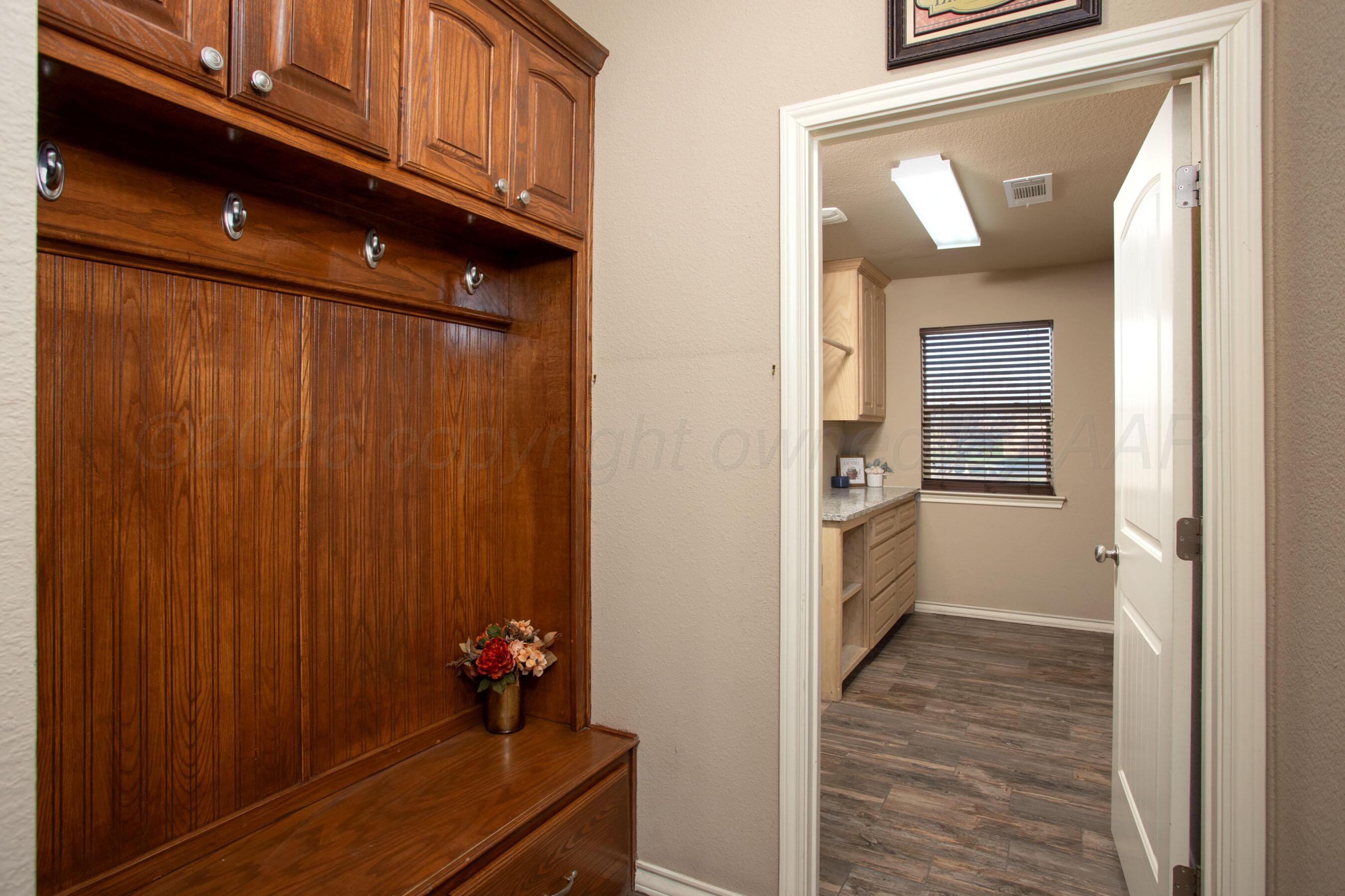 18400 Sundancer Lane Bushland, TX 79124 - Photo 21 of 58 Mud Room
