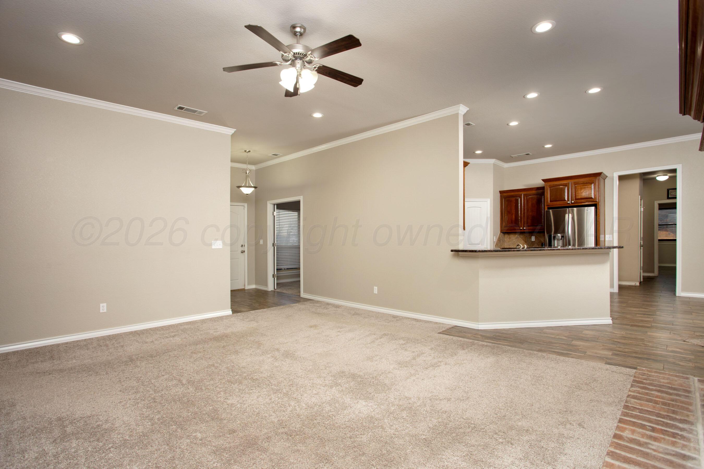 18400 Sundancer Lane Bushland, TX 79124 - Photo 10 of 60 Livingroom