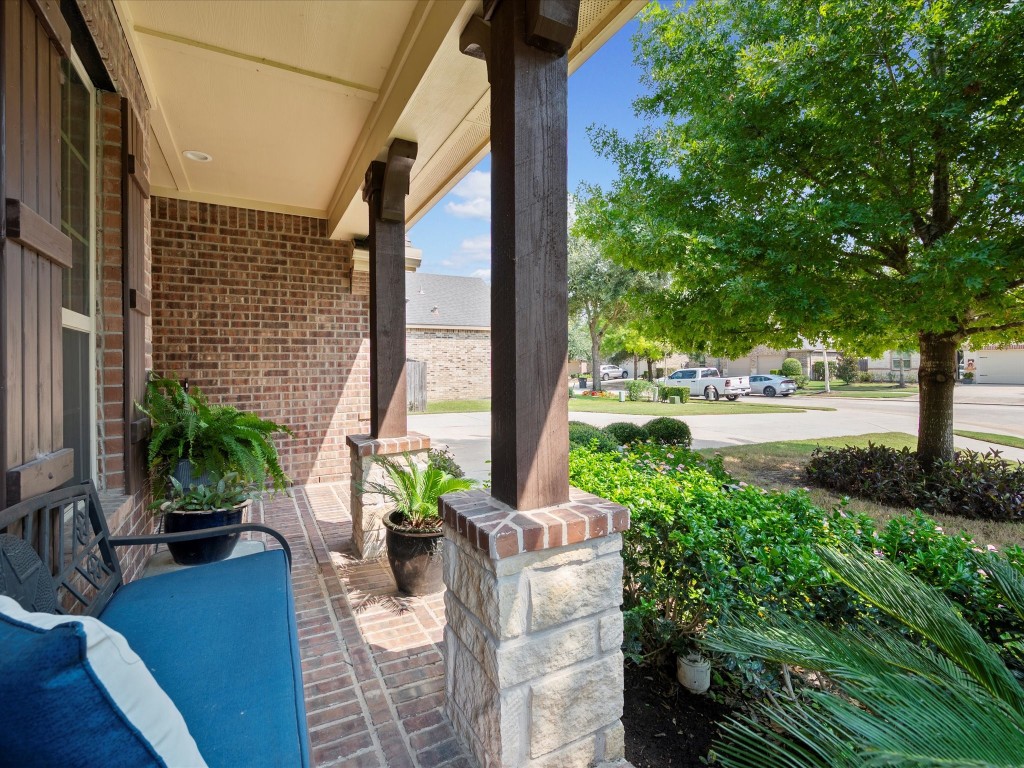 17254 Rookery Court Conroe, TX 77385 - Photo 7 of 36