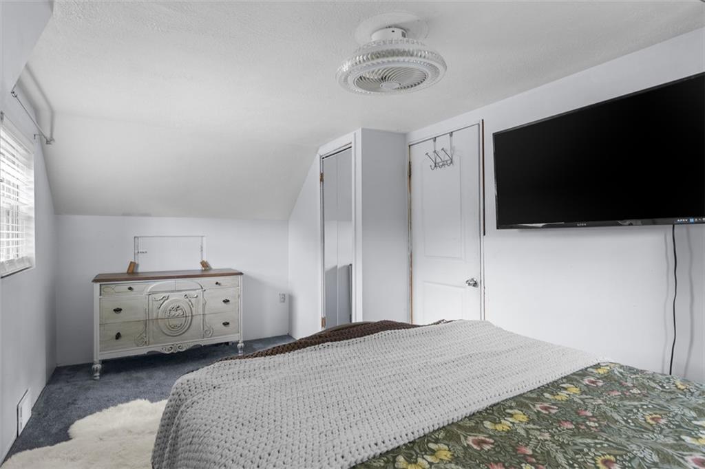 920 Mifflinridge Road Pittsburgh, PA 15207 - Photo 24 of 34 This bedroom could also be used as an office if preferred!