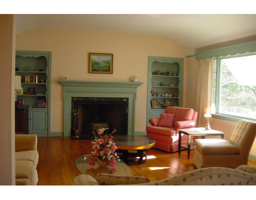 24 Pondview Drive Springfield, MA 01118 - Photo 9 of 22 Gallery Image 9
