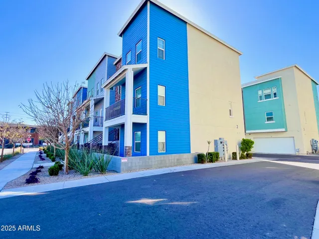 $2,495 | 3434 North Longview Avenue, Unit 13, Phoenix, AZ 85014