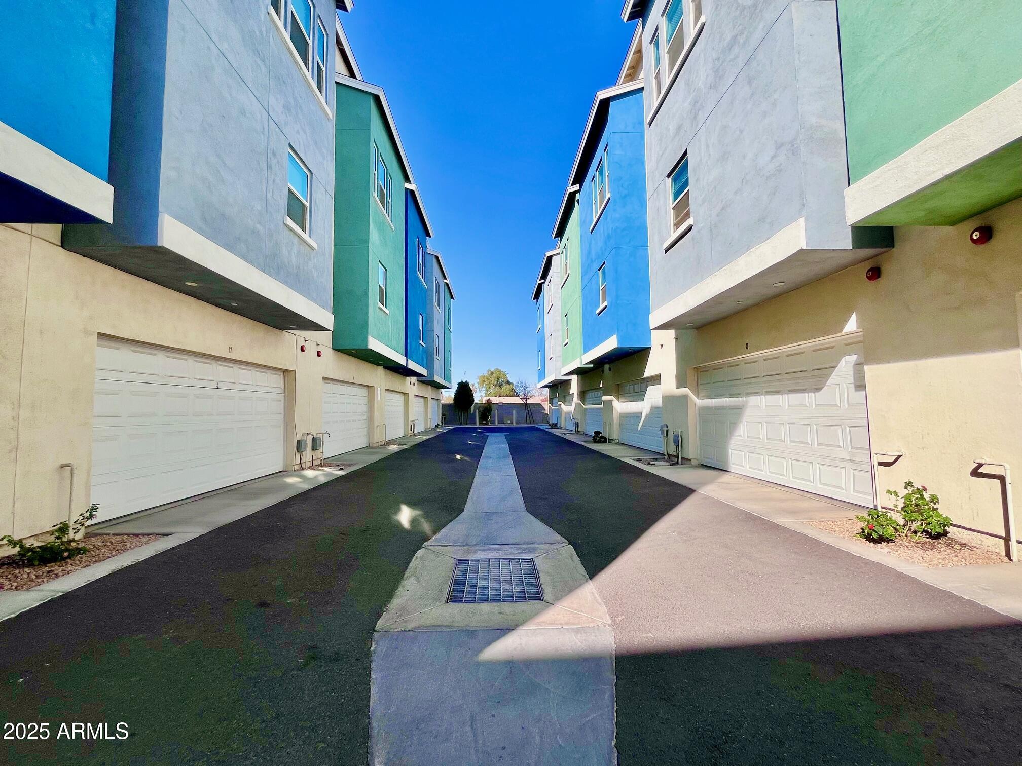 3434 North Longview Avenue, Unit 13 Phoenix, AZ 85014 - Photo 53 of 53 a view of a street with building