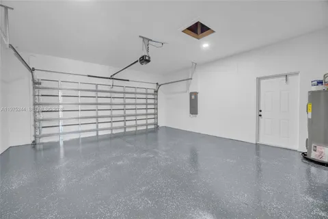 a view of a room with an empty space