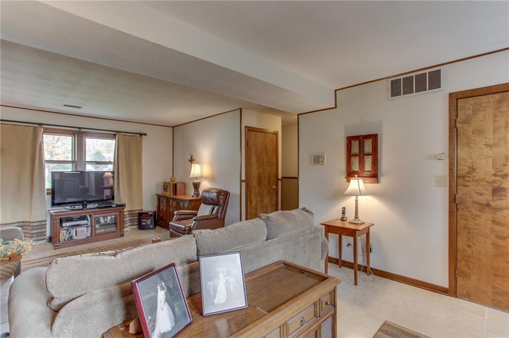 7918 Rahke Road Indianapolis, IN 46217 - Photo 6 of 20 Gallery Image 6