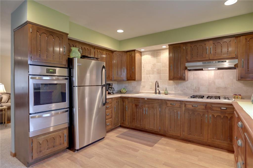 7918 Rahke Road Indianapolis, IN 46217 - Photo 7 of 20 Gallery Image 7
