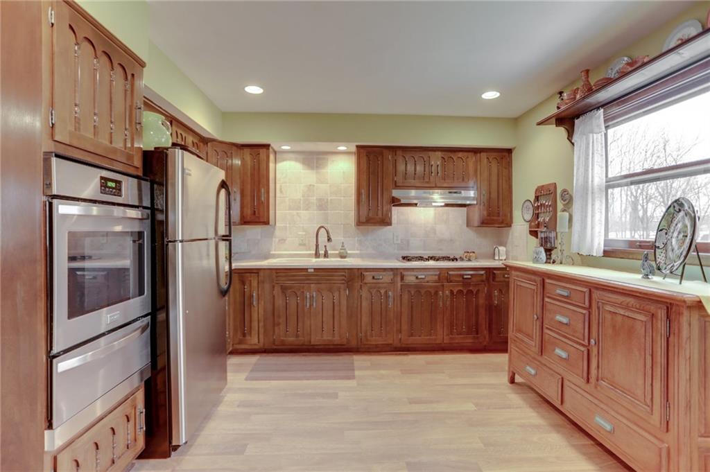 7918 Rahke Road Indianapolis, IN 46217 - Photo 8 of 20 Gallery Image 8