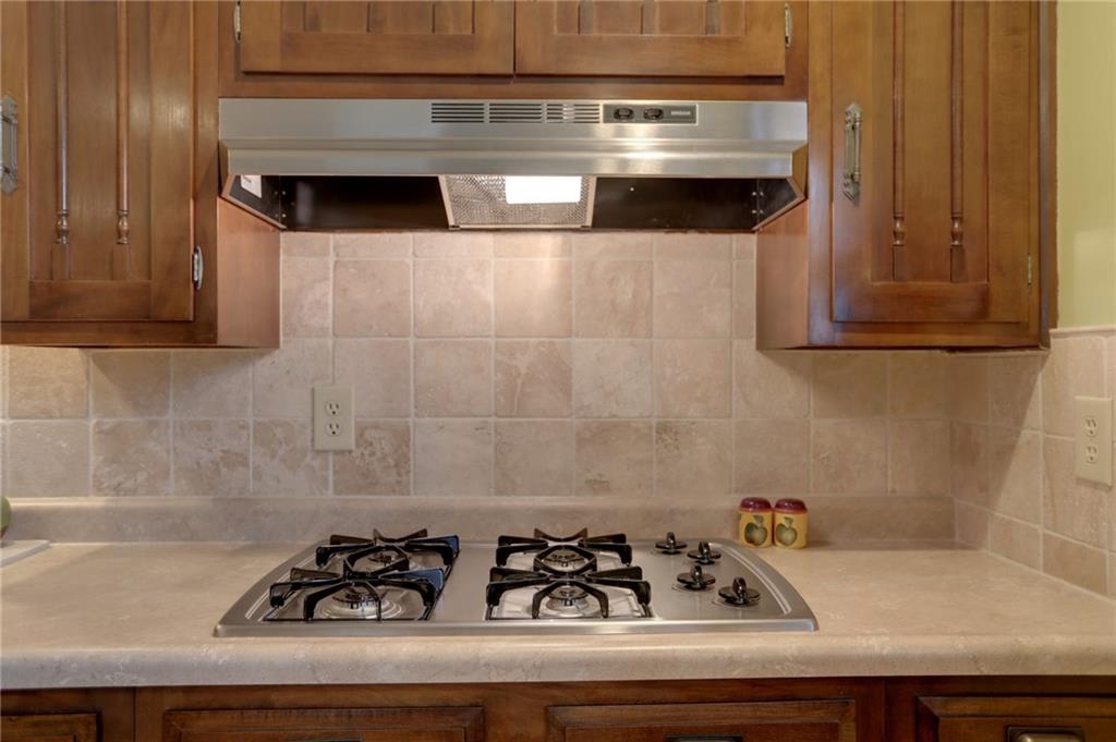 7918 Rahke Road Indianapolis, IN 46217 - Photo 9 of 20 Gallery Image 9