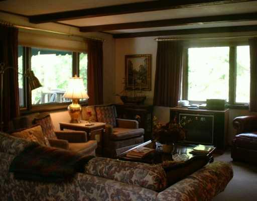 4722 Old Boston Road Whitehall, PA 15227 - Photo 5 of 8 Den/Family/Great Room.