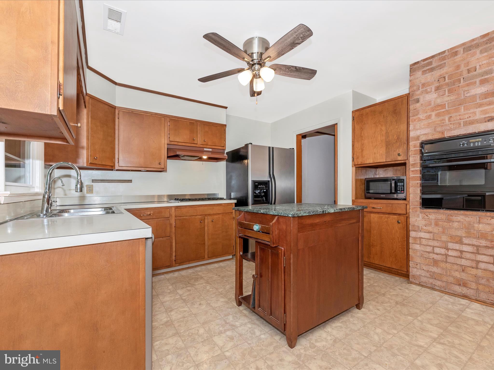 7502 Ridge Road Frederick, MD 21702 - Photo 19 of 61 Kitchen