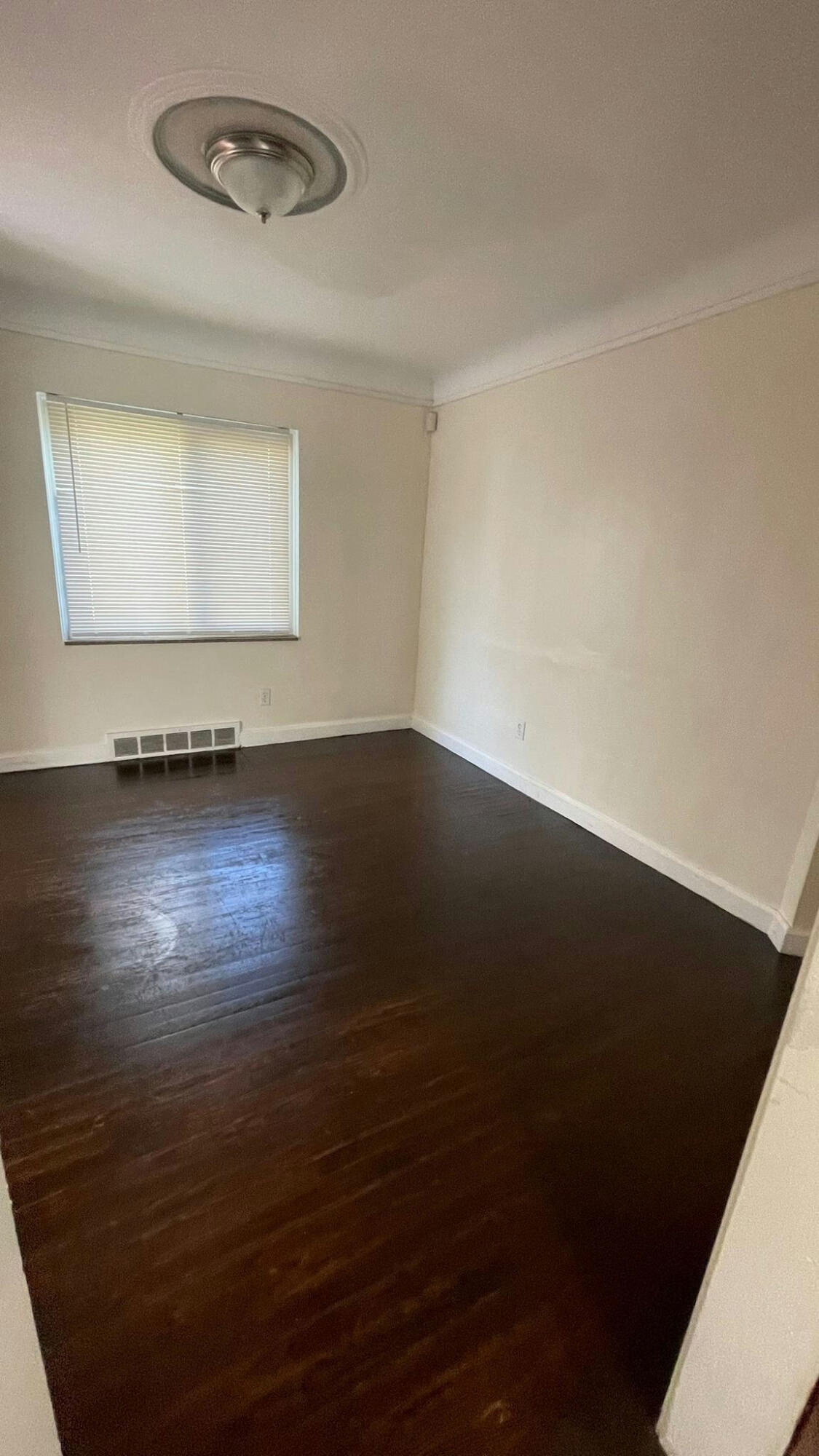 13500 Rutherford Street Detroit, MI 48227 - Photo 9 of 18 CNPAbASxd8bDCwo80tawld0GaCymhIfu0JVmpihA