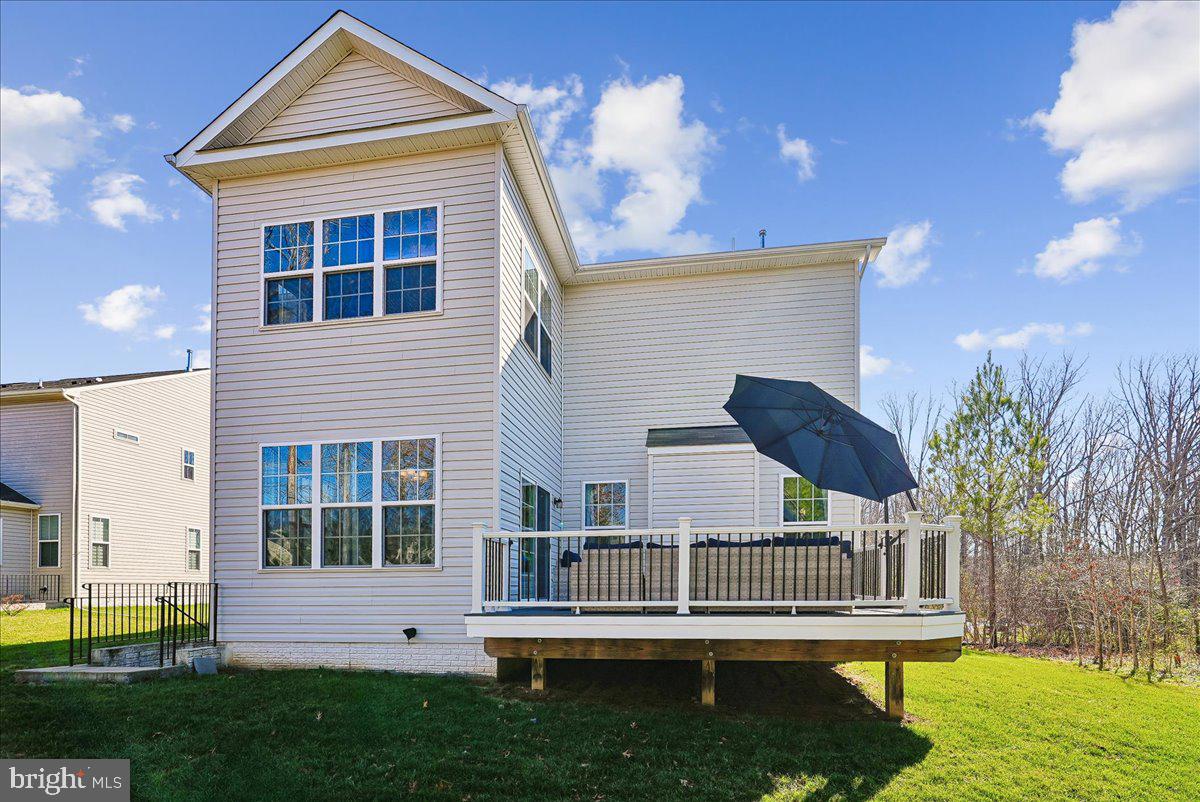 12268 Sedge Street Bristow, VA 20136 - Photo 31 of 48 a house view with a garden space
