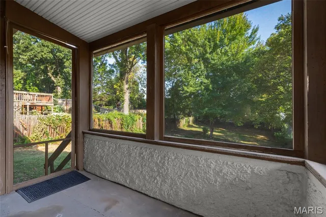 $1,350 | 7507 Liberty Avenue, University City, MO 63130