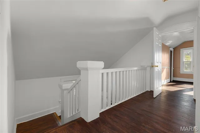 $1,350 | 7507 Liberty Avenue, University City, MO 63130