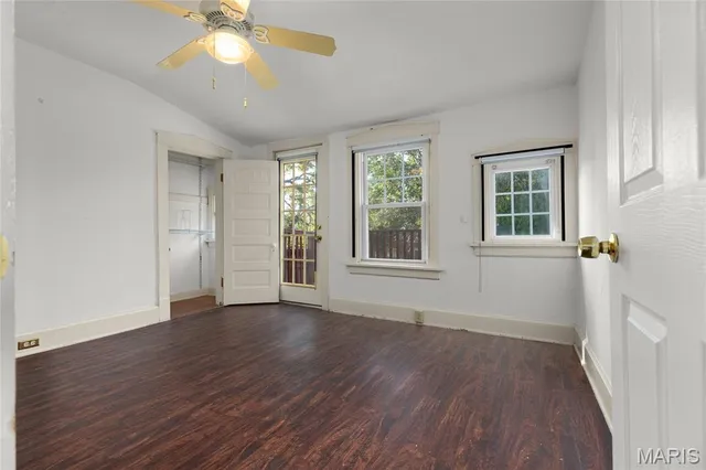 $1,350 | 7507 Liberty Avenue, University City, MO 63130