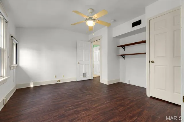 $1,350 | 7507 Liberty Avenue, University City, MO 63130