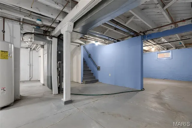 $1,350 | 7507 Liberty Avenue, University City, MO 63130