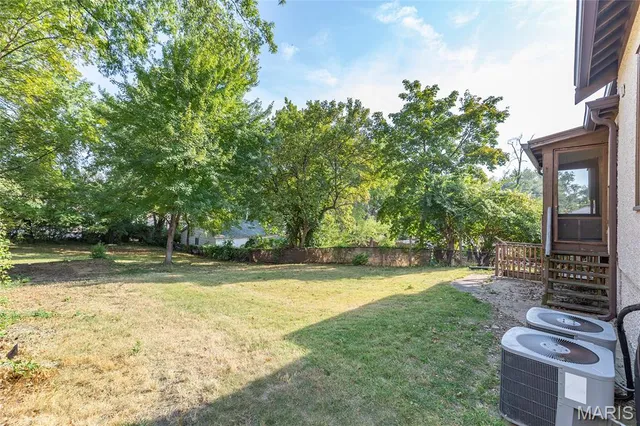 $1,350 | 7507 Liberty Avenue, University City, MO 63130