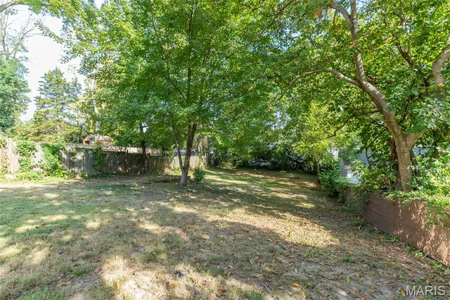 $1,350 | 7507 Liberty Avenue, University City, MO 63130