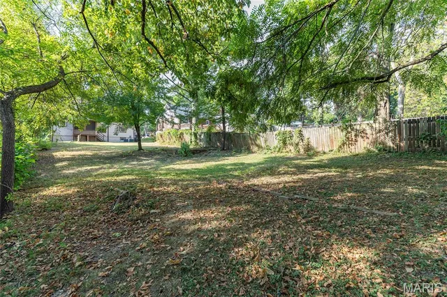 $1,350 | 7507 Liberty Avenue, University City, MO 63130