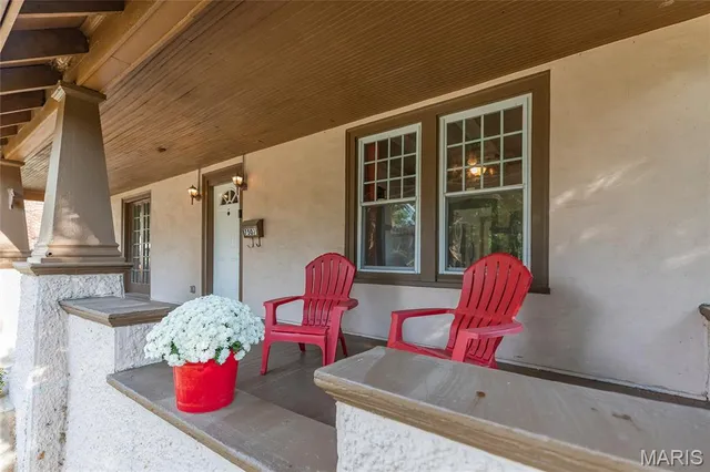 $1,350 | 7507 Liberty Avenue, University City, MO 63130