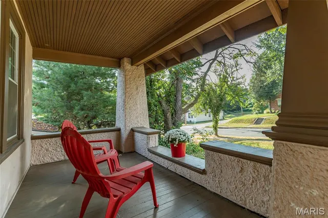 $1,350 | 7507 Liberty Avenue, University City, MO 63130