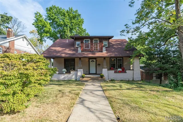 $1,350 | 7507 Liberty Avenue, University City, MO 63130