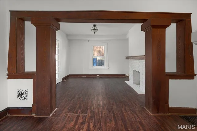 $1,350 | 7507 Liberty Avenue, University City, MO 63130