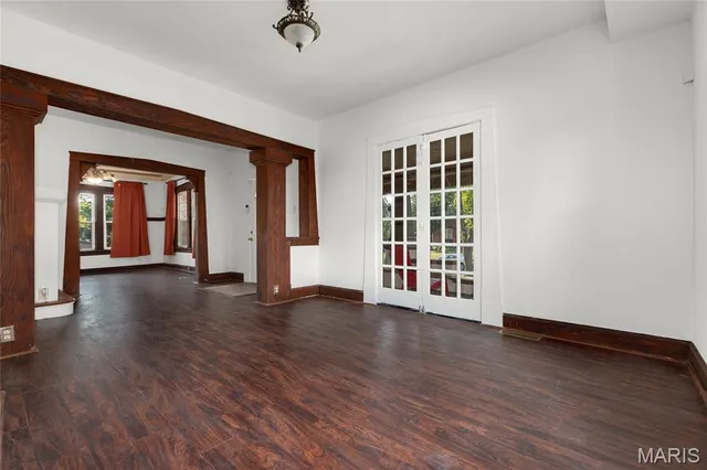 $1,350 | 7507 Liberty Avenue, University City, MO 63130