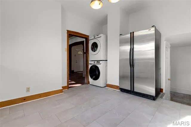 $1,350 | 7507 Liberty Avenue, University City, MO 63130