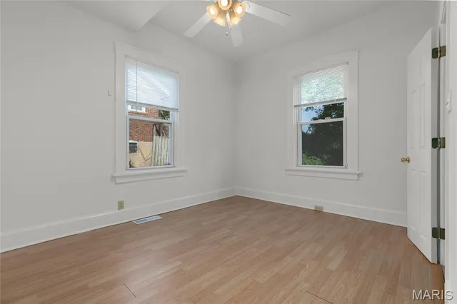 $1,350 | 7507 Liberty Avenue, University City, MO 63130