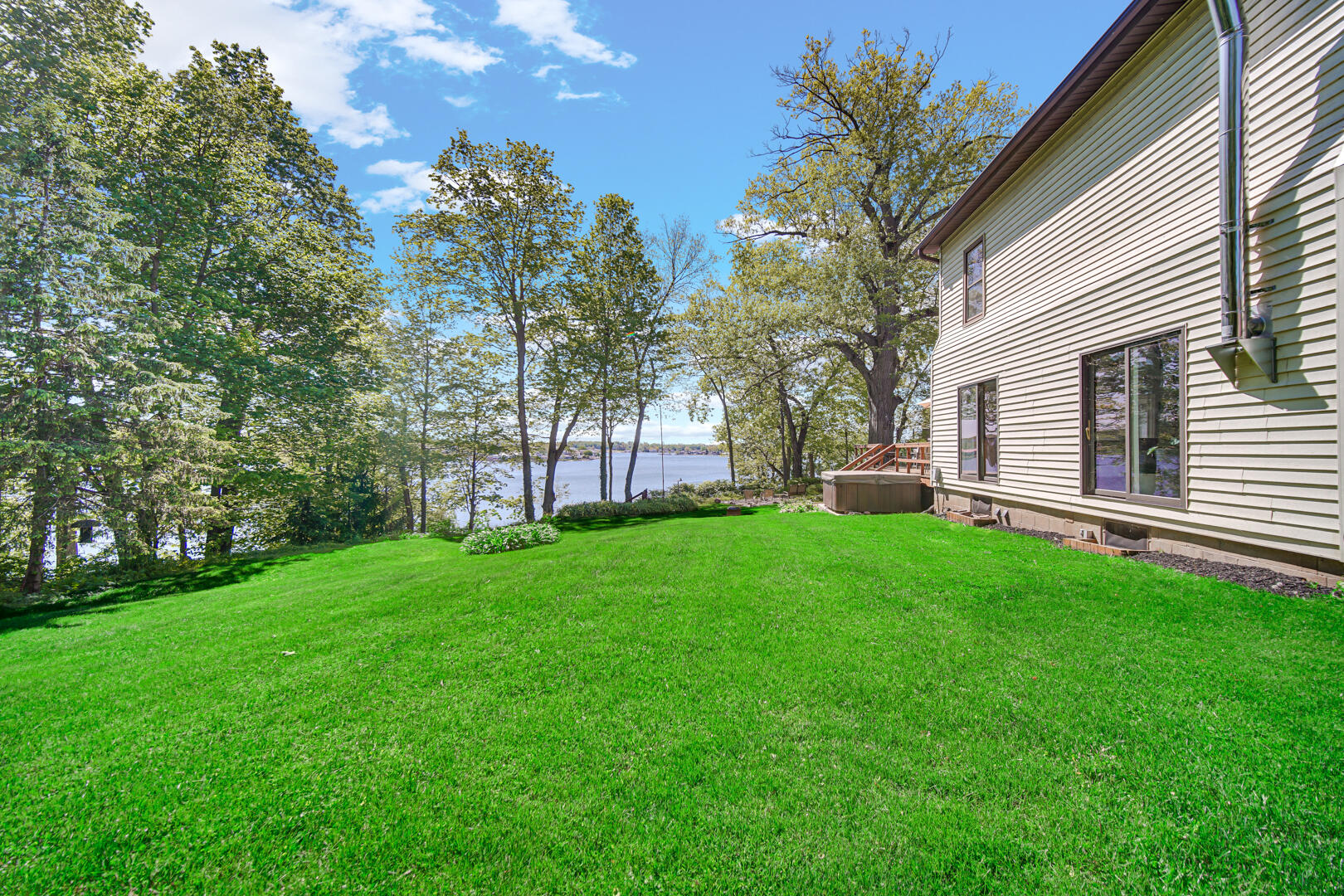 115 Judson Road La Porte, IN 46350 - Photo 9 of 50 1620x1080