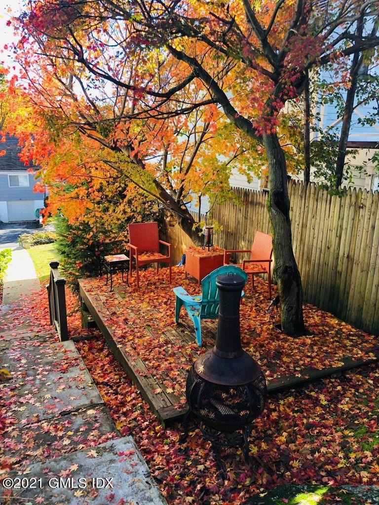 32 Chapel Street, Unit 1 Greenwich, CT 06831 - Photo 19 of 21 Deck in Fall