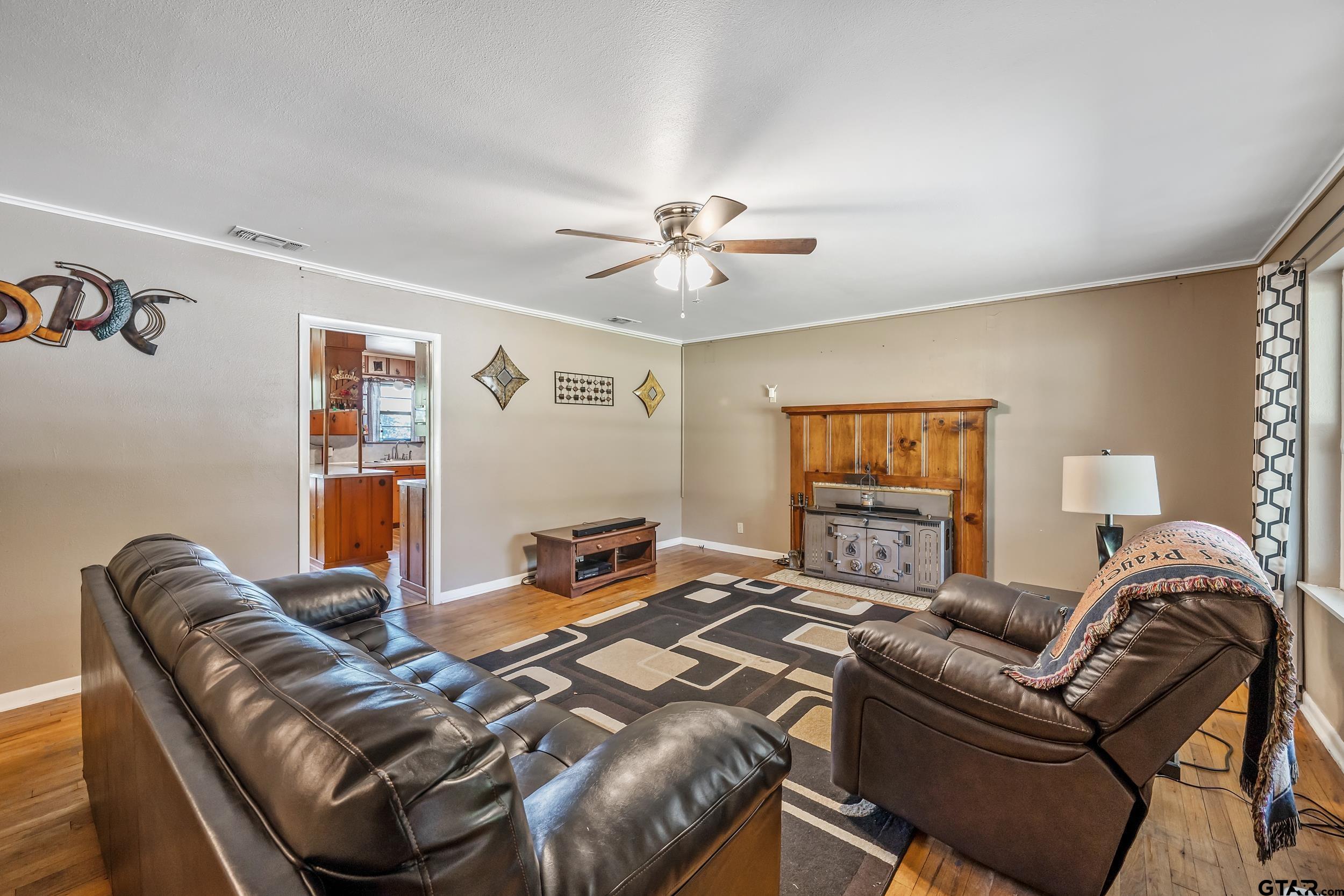 13060 County Road 285 Tyler, TX 75707 - Photo 16 of 38