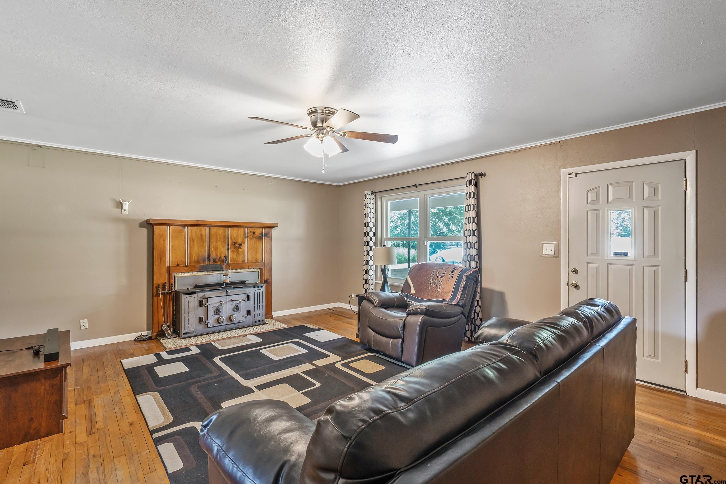 13060 County Road 285 Tyler, TX 75707 - Photo 17 of 38